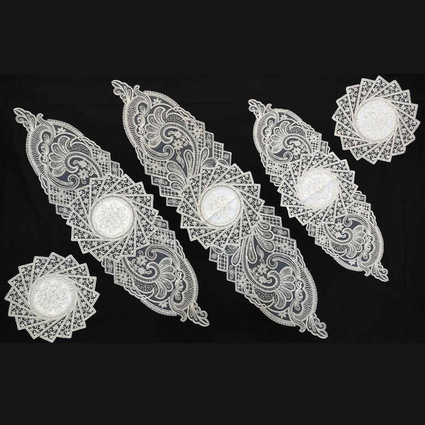 Set centrini 5 pezzi in tulle ricamato - Istanbul