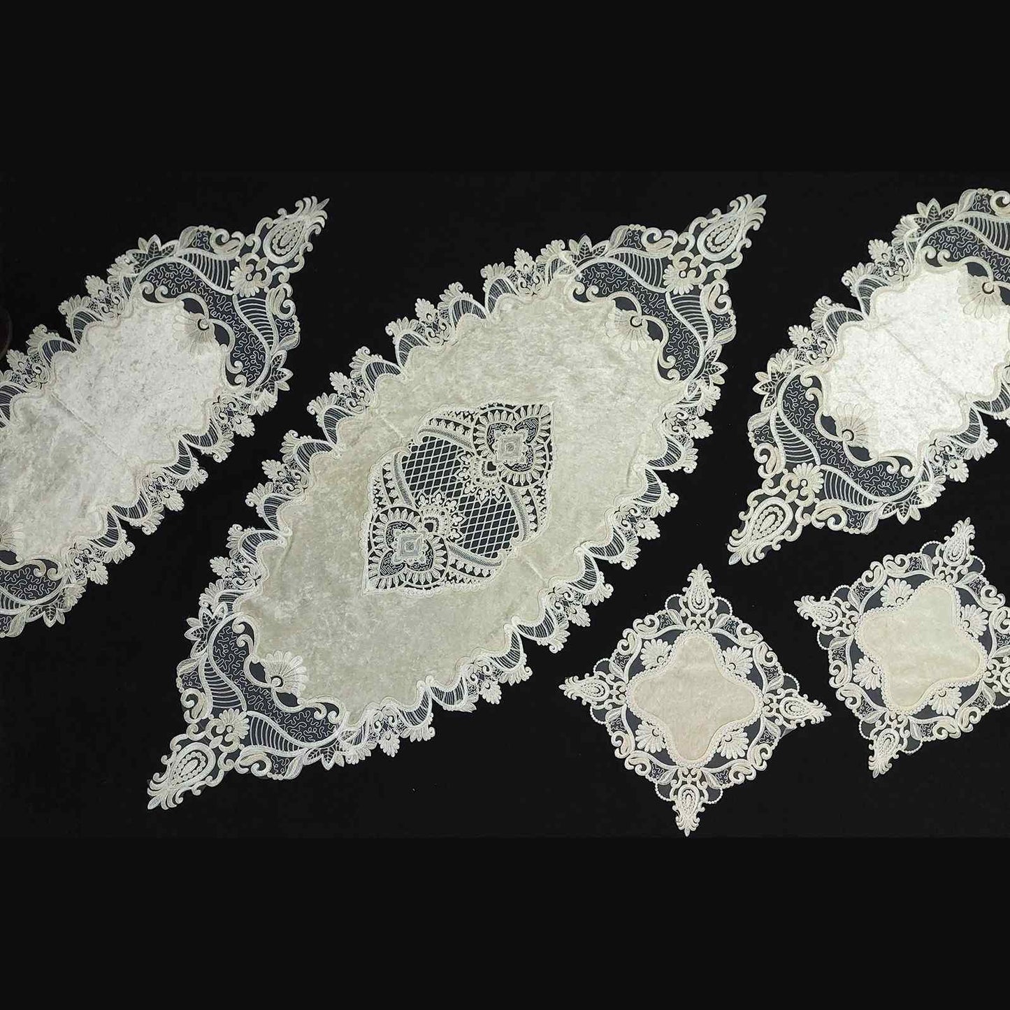 Set centrini 5 pezzi in velluto con tulle ricamato - Turin